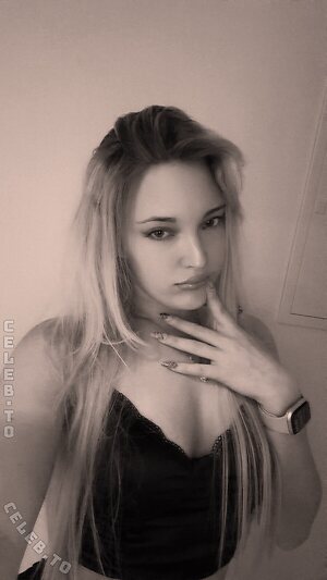 bienmichelle Nude Leaked Photo #8