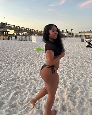 bigbootykyy leaked photo #12
