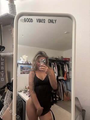 Bigbootyroxanne Nude Leaked Photo #22