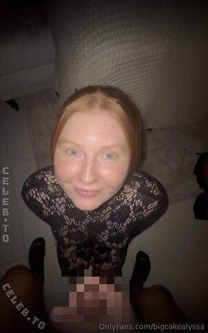 bigcakealyssa leaked photo #70