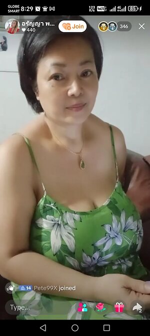 Biggest Asian Breasts leaked photo #6