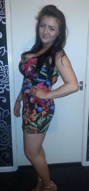 Biggest Tits in Britain Nude Leaked Photo #5