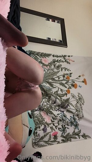 Bikinibbyg leaked photo #3