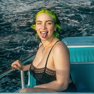 Billie Eilish leaked photo #110