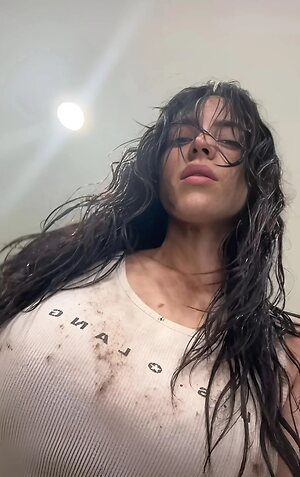 Billie Eilish leaked photo #115