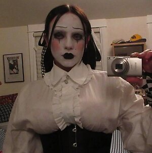 Billie Eilish leaked photo #118