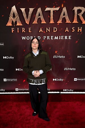 Billie Eilish leaked photo #223