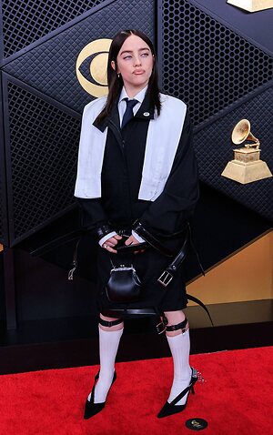 Billie Eilish leaked photo #262