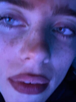 Billie Eilish leaked photo #316