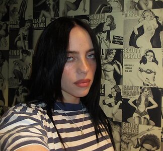 Billie Eilish leaked photo #317