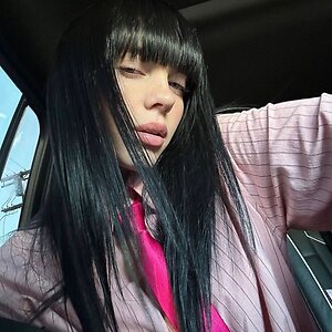 Billie Eilish leaked photo #337