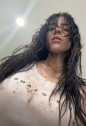 Billie Eilish leaked photo #365