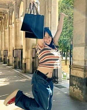 Billie Eilish leaked photo #383