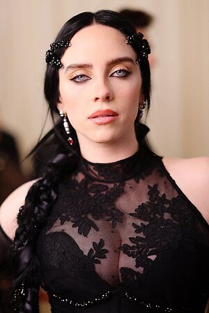 Billie Eilish leaked photo #385