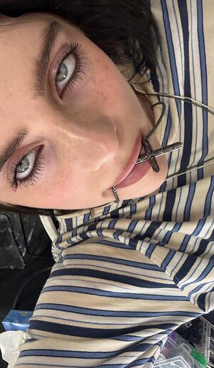 Billie Eilish leaked photo #386