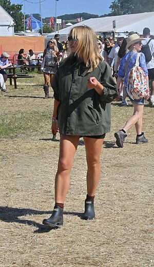 Billie Piper leaked photo #126