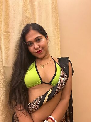 BINITA SAHA leaked photo #13