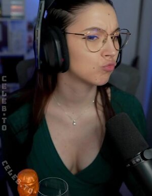 Bisscute Nude Leaked Photo #65