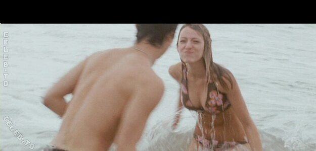 Blake Lively photo