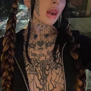 Bleed4carson leaked photo #4