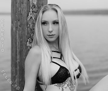 Blondchen_1406 Nude Leaked Photo #9