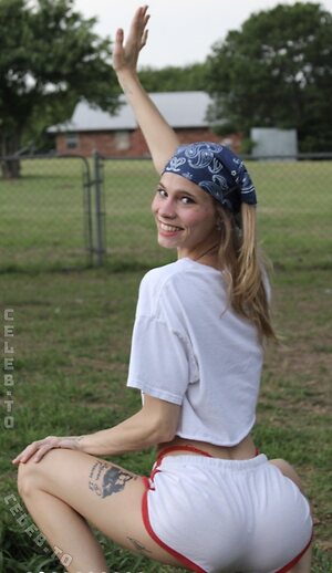blondeeegirl33 Nude Leaked Photo #59