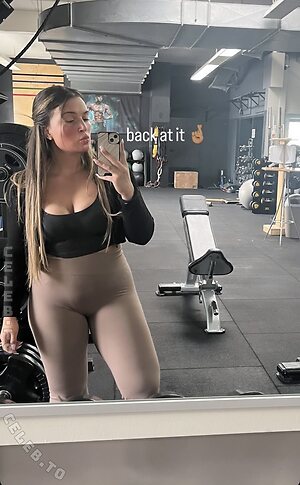 BlondeSarah2006 Nude Leaked Photo #17