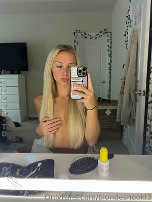 Blondesnooki3 Nude Leaked Photo #174