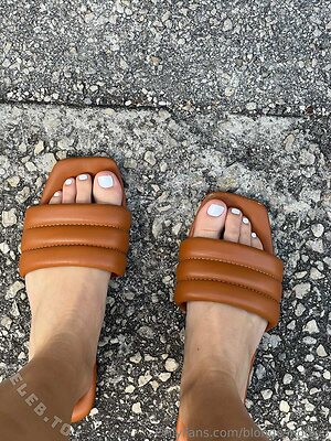 Blondesnooki3 Nude Leaked Photo #216