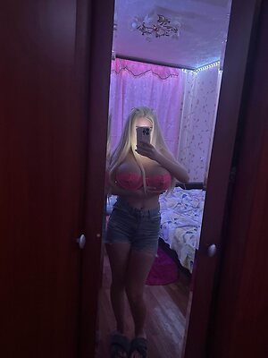 Blondie7up leaked photo #60