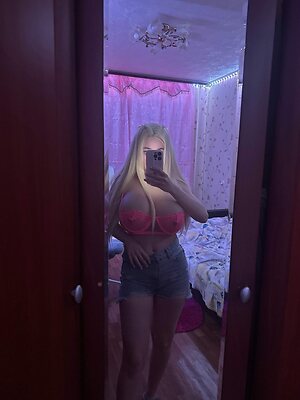 Blondie7up leaked photo #61