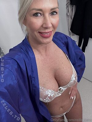 blondiebarbieee Nude Leaked Photo #66