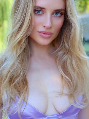 Set 2 — 5 photos