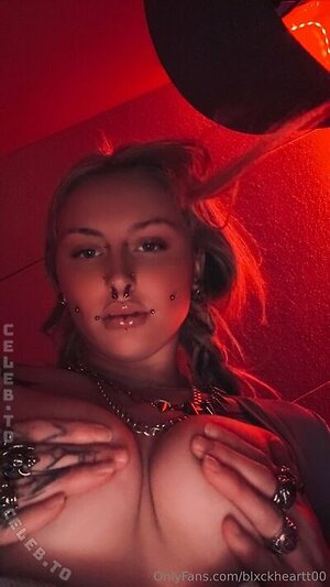 BLXCKHEARTT00 Nude Leaked Photo #19