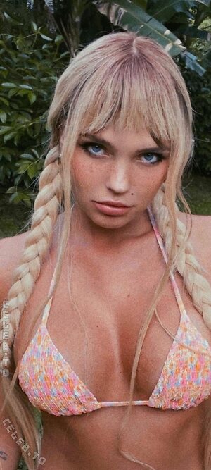 Bonnie Strange Nude Leaked Photo #4