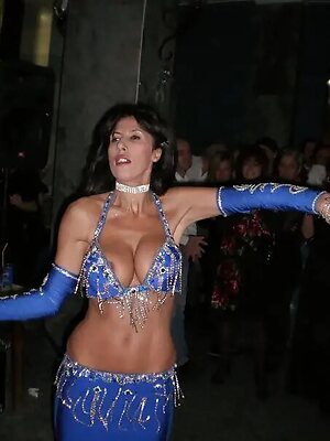 Boob Belly Dancers Nude Leaked Photo #6