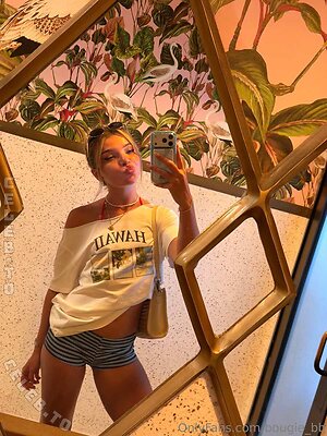 Bougie_bb leaked photo #1538