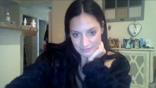 br0wneyedcamgrl4u37