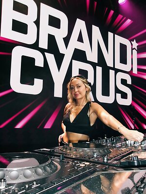 Brandi Cyrus leaked photo #3