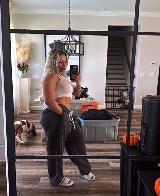 Brandi Gomes leaked photos