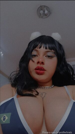 Bratz.sw leaked photo #14