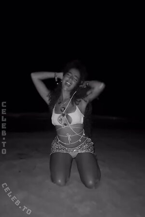 Brazil Mommy Nude Leaked Photo #48