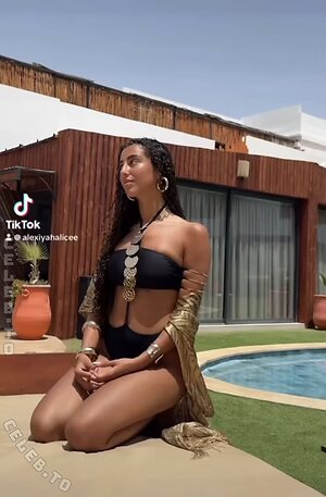 Brazil Mommy Nude Leaked Photo #59