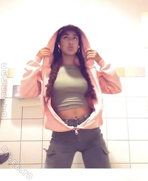 Brazil Mommy Nude Leaked Photo #61