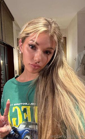 Breckie Hill Nude Leaked Photo #81