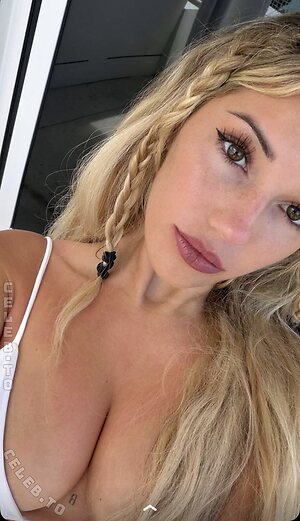 Breckie Hill Nude Leaked Photo #82