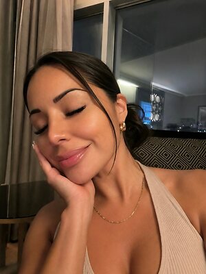 Brenda Silva leaked photo #33