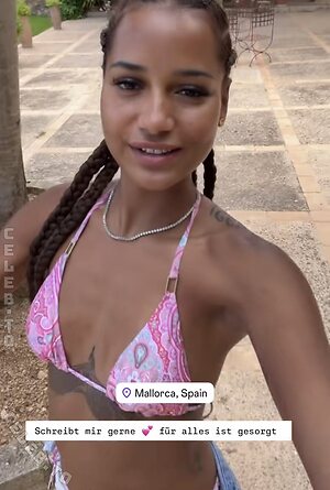 Brenda_bkn photo