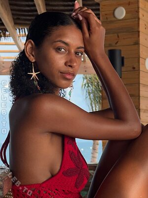 Briana Smith photo