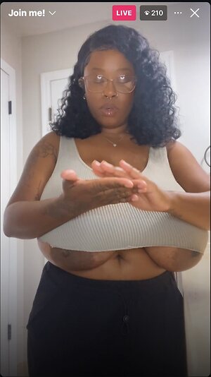 Briana.aileen_b leaked photo #11